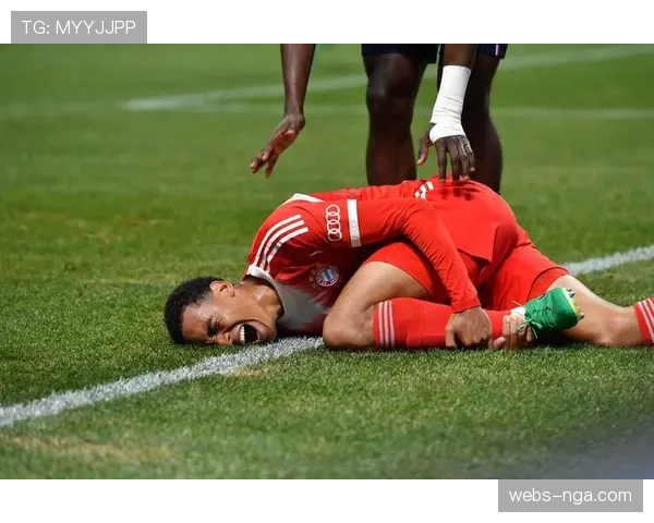 拜仁官方：穆西亚拉肌肉轻微不适，将缺席本轮联赛